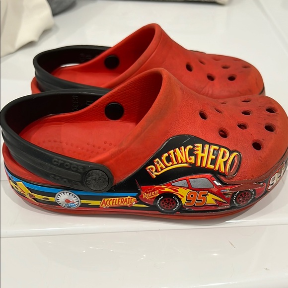 Lightening McQueen Cars Crocs Toddler Size 8 - Picture 8 of 8